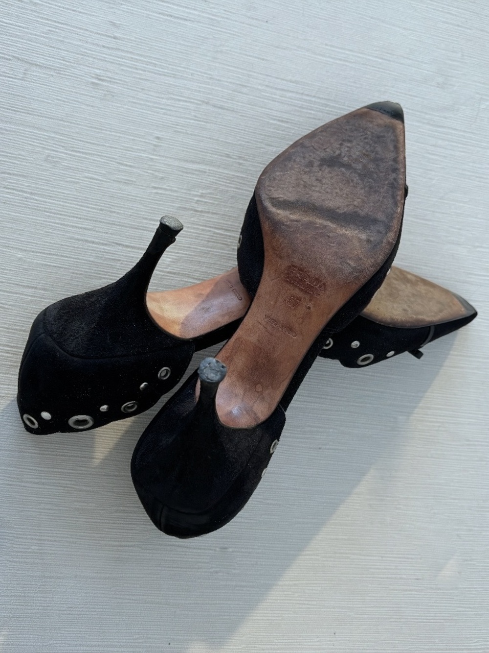 Vintage Prada Y2K Suede Eyelet Bow Kitten Heels EU 37 - Picture 8 of 9